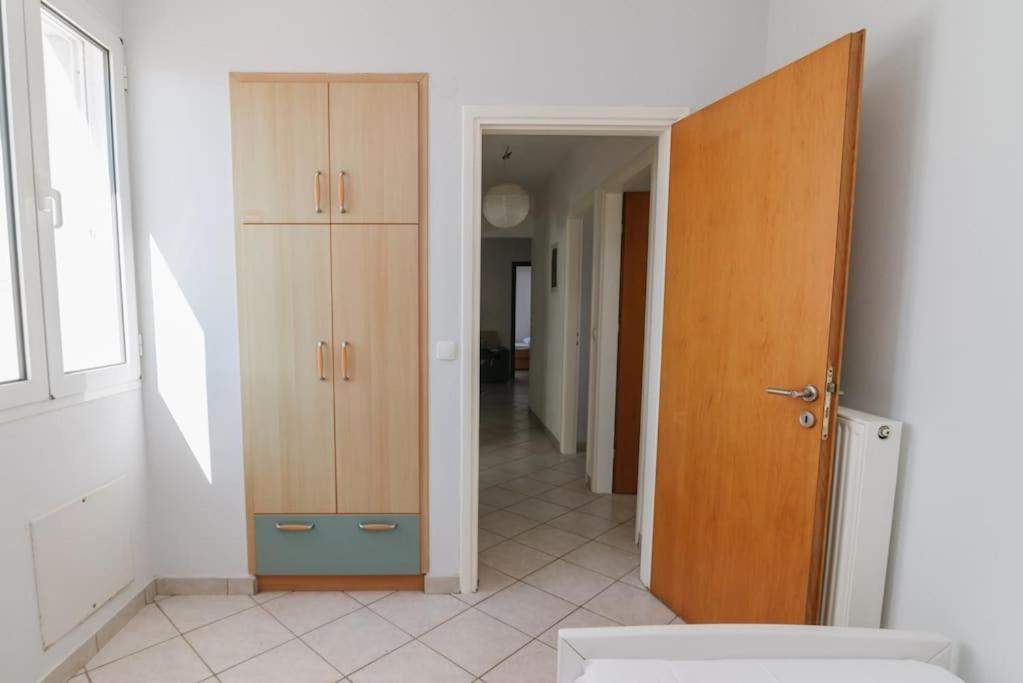 Sunny Apartment For Couples & Friends In Centre Iraklio Exterior foto