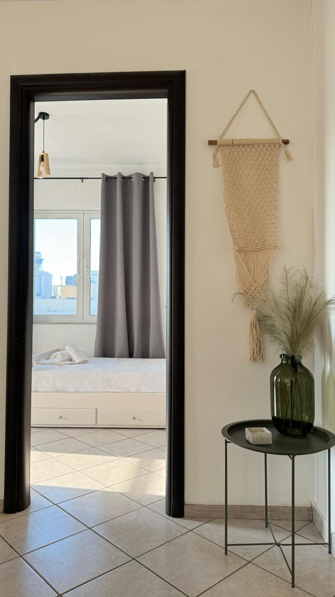 Sunny Apartment For Couples & Friends In Centre Iraklio Exterior foto